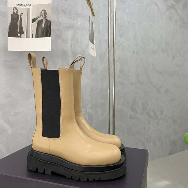 LUG CHELSEA BOOT IN CAMEL BEIGE CALFSKIN
