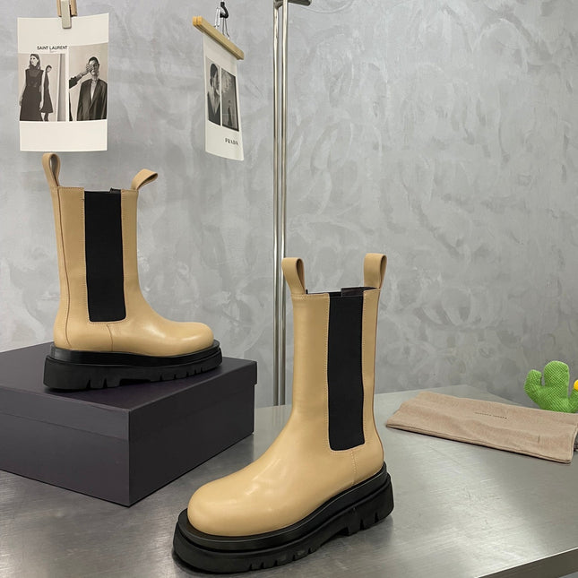 LUG CHELSEA BOOT IN CAMEL BEIGE CALFSKIN