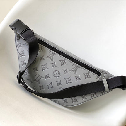 LV 25S DISCOVERY BUMBAG 44 IN TAUPE GRAY EMBOSSED MONOGRAM ECLIPSE CALFSKIN