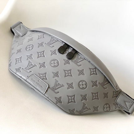LV 25S DISCOVERY BUMBAG 44 IN TAUPE GRAY EMBOSSED MONOGRAM ECLIPSE CALFSKIN