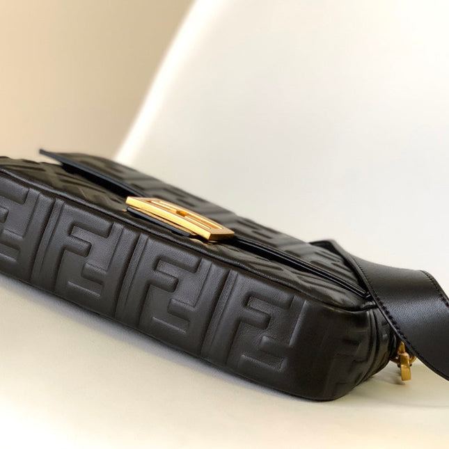 Fend Baguette 27 Bag With FF Motif Black Leather Ghw