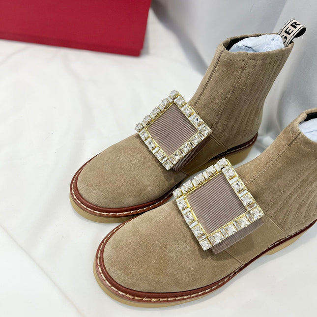 VIV' RANGERS CHELSEA BOOTIES IN LIGHT BROWN SUEDE CRYSTAL BUCKLE