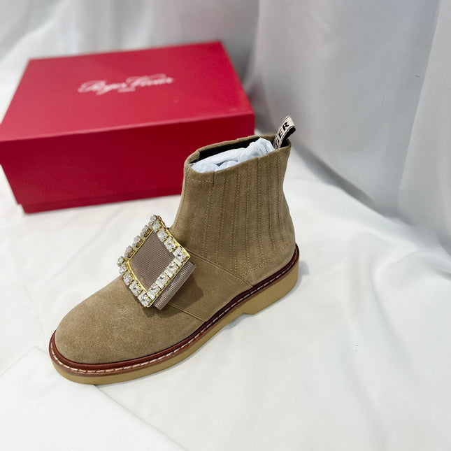 VIV' RANGERS CHELSEA BOOTIES IN LIGHT BROWN SUEDE CRYSTAL BUCKLE