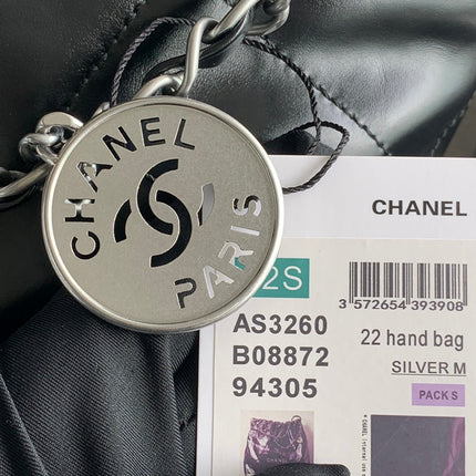 CC MEDIUM 37 HANDBAG IN BLACK SHINY CALFSKIN SILVER HARDWARE