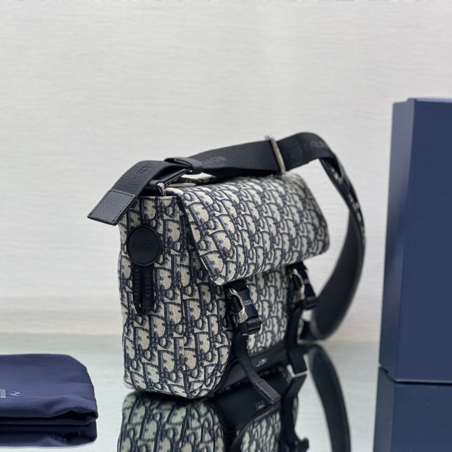 MEDIUM 31 BAG WITH STRAP IN BEIGE AND BLACK OBLIQUE JACQUARD AND CALFSKIN