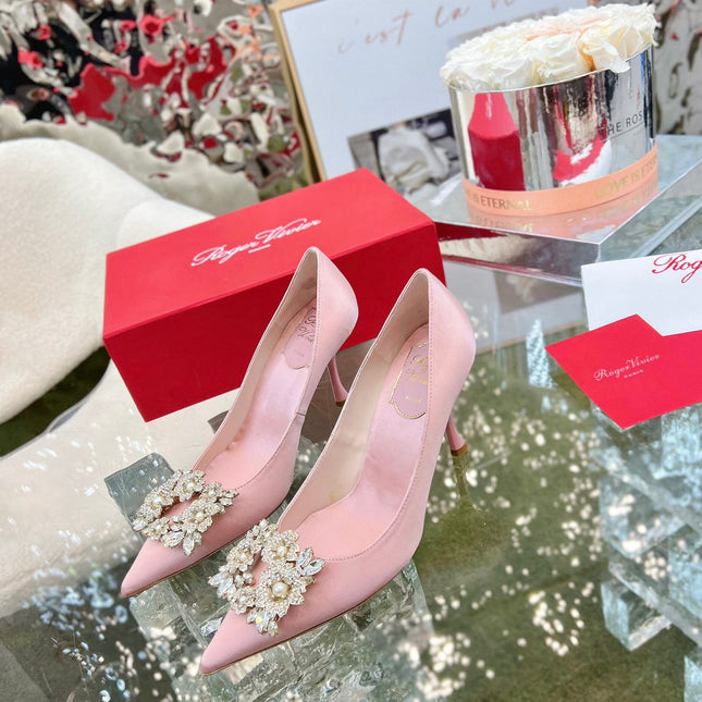 EFFLORESCENCE POINTED-TOE PUMPS IN YOUR PINK SATIN WITH CRYSTAL BUCKLE