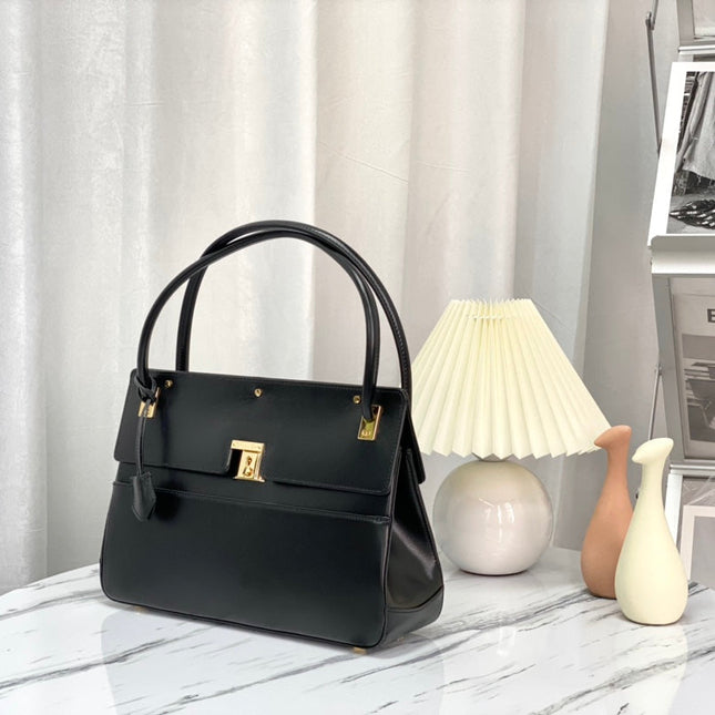 PARISIENNE 30 HANDBAG IN BLACK SMOOTH CALFSKIN