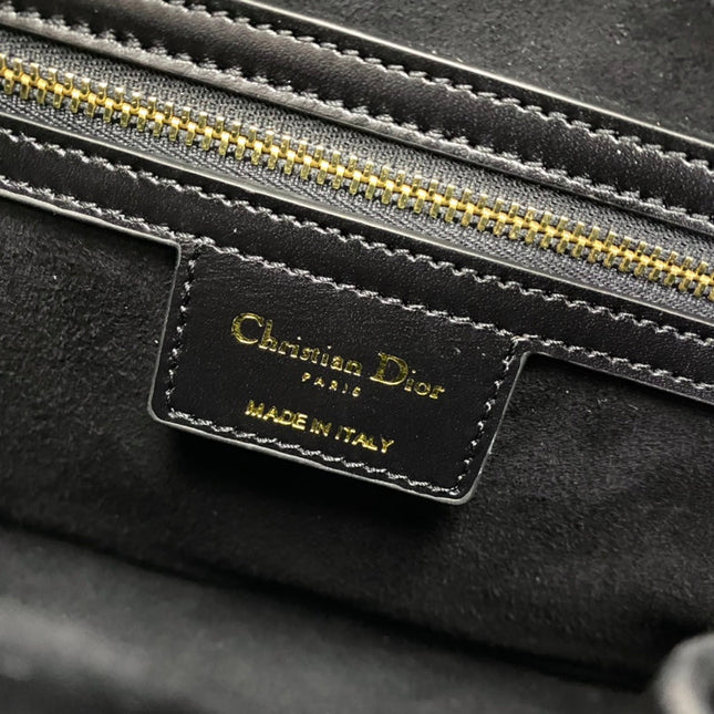 PARISIENNE 30 HANDBAG IN BLACK SMOOTH CALFSKIN