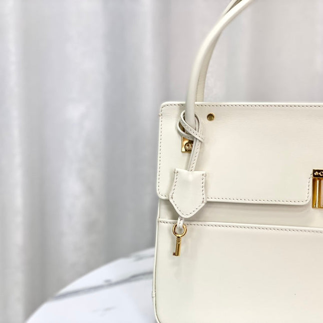 PARISIENNE 30 HANDBAG IN WHITE SMOOTH CALFSKIN
