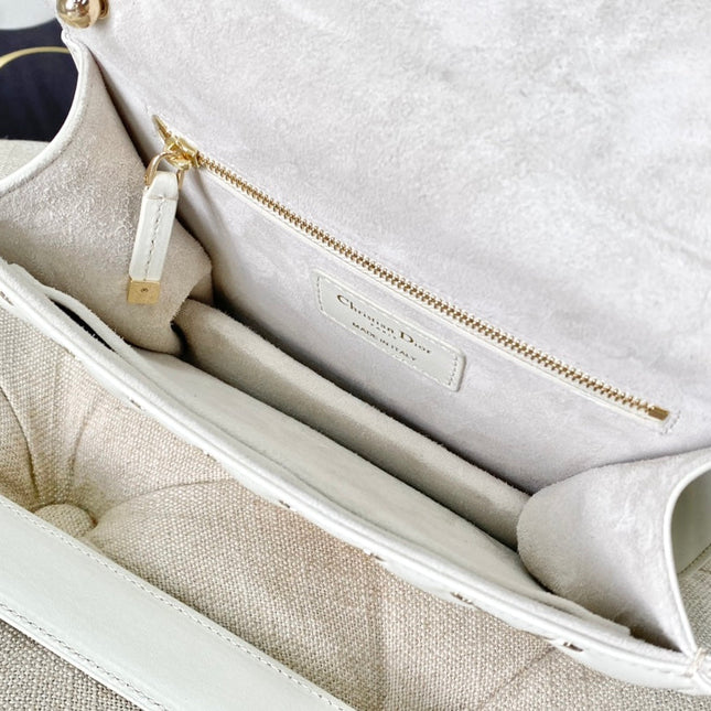 LIMITED BAG 21 IN WHITE LAMBSKIN