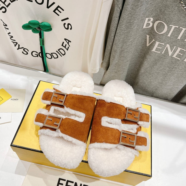 FENDI DAD SANDAL MULE IN BRONZE BROWN SUEDE WITH WHITE FLEECE