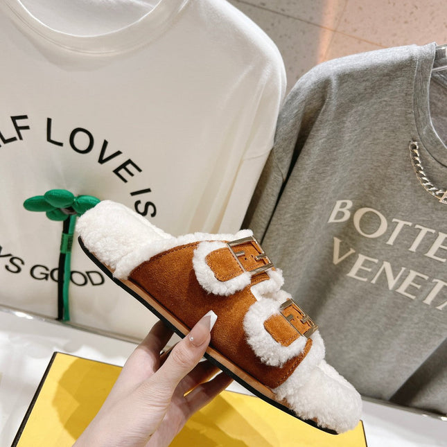 FENDI DAD SANDAL MULE IN BRONZE BROWN SUEDE WITH WHITE FLEECE