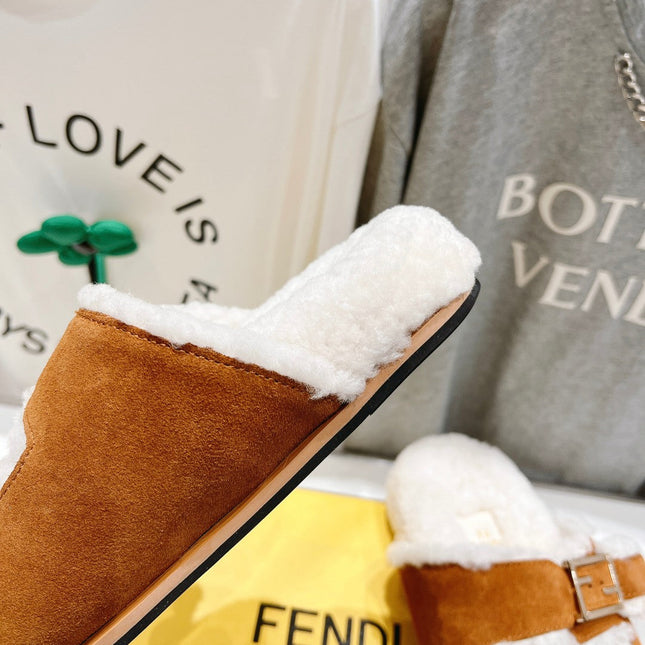 FENDI DAD SANDAL MULE IN BRONZE BROWN SUEDE WITH WHITE FLEECE