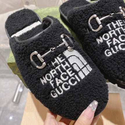 GGxTHE NORTH FACE HORSEBIT MULE IN BLACK WOOL