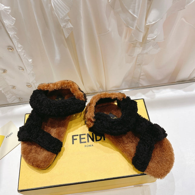 FENDI DAD SANDAL IN BLACK MIX CINNAMON BROWN FLEECE