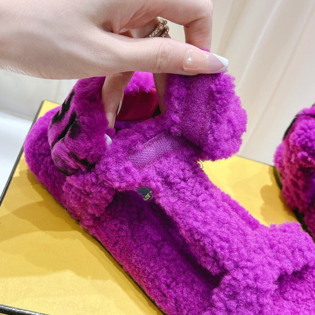 FENDI DAD SANDAL IN MAGENTA PURPLE FLEECE