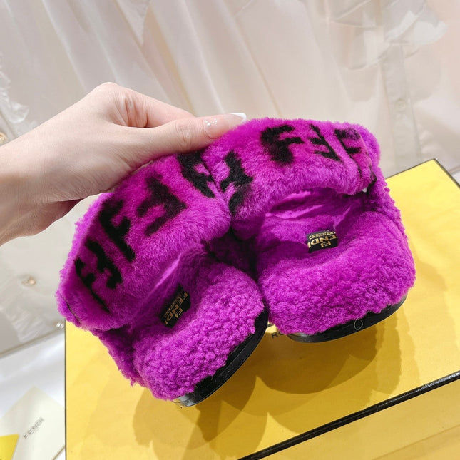 FENDI DAD SANDAL IN MAGENTA PURPLE FLEECE