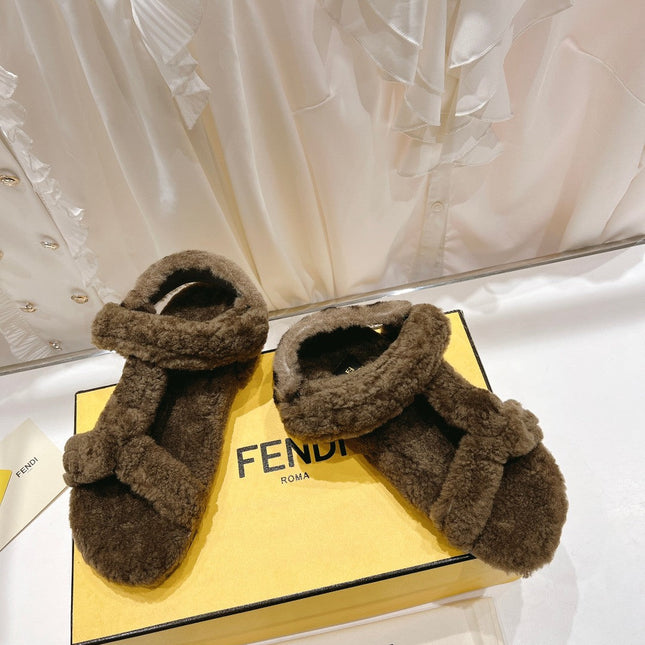 FENDI DAD SANDAL IN MOCHA BROWN FLEECE