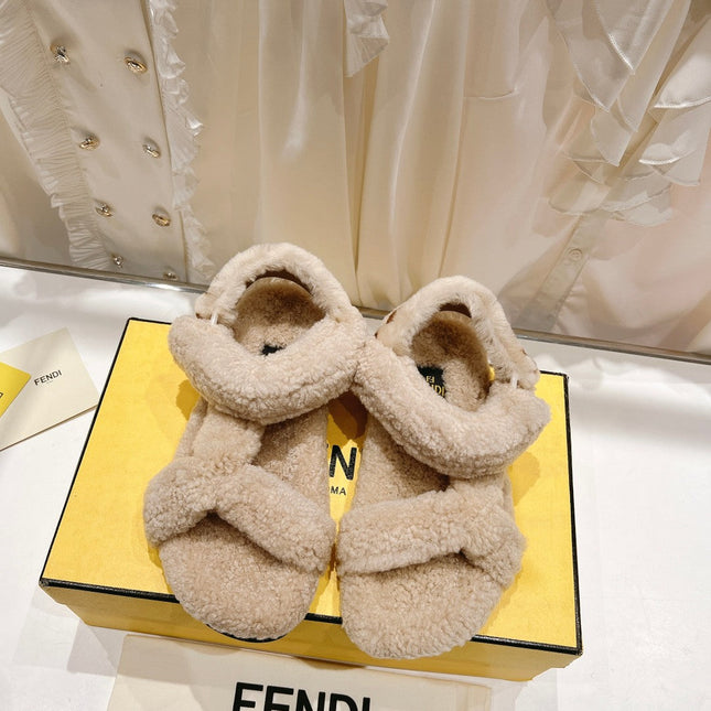 FENDI DAD SANDAL IN HAZELNUT BEIGE FLEECE
