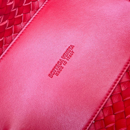 MINI CABAT 20 IN RED LAMBSKIN