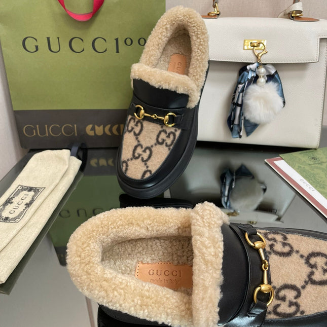 GG LOAFER IN CAMEL BROWN JACQUARD AND BLACK CALFSKIN WITH BEIGE WOOL LINING