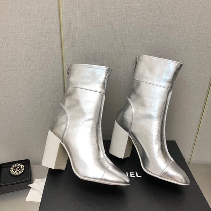 HIGH HEEL ANKLE BOOTS IN SILVER CALFSKIN