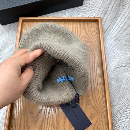 BEANIE HAT IN KHAKI BROWN WOOL 108747