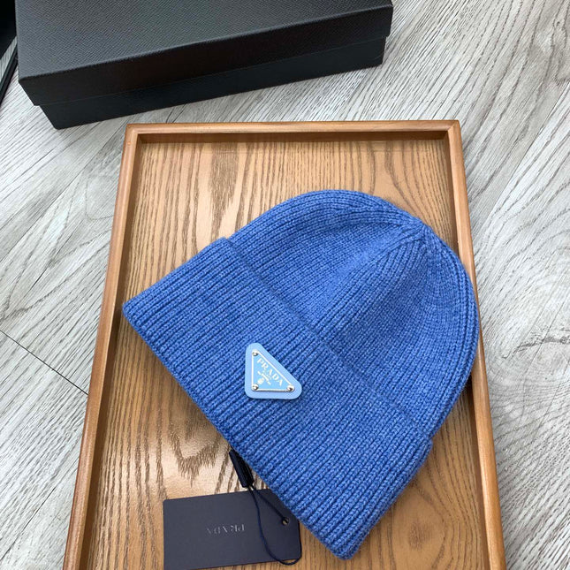 BEANIIE HAT IN SAPPHIRE BLUE WOOL 335031