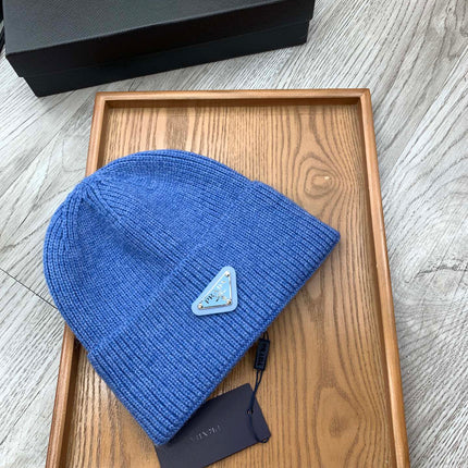 BEANIIE HAT IN SAPPHIRE BLUE WOOL 335031