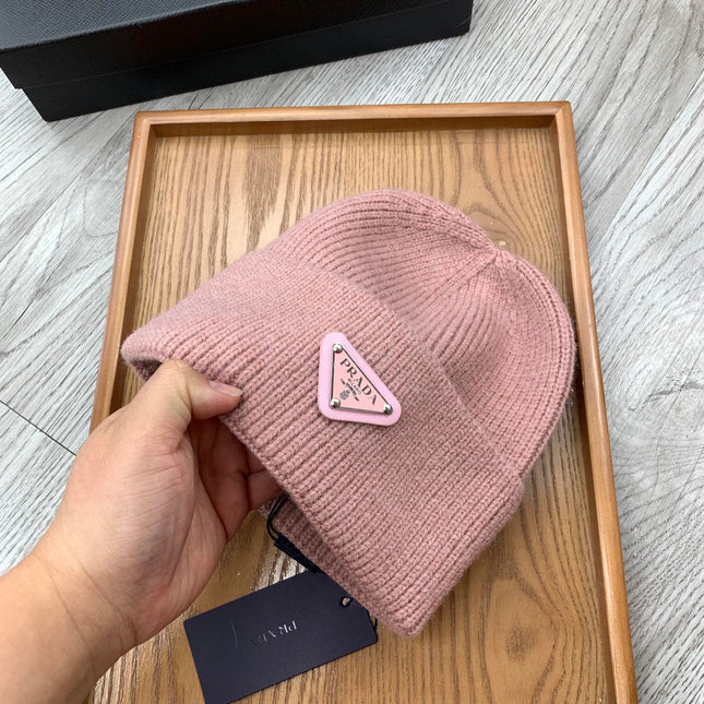 BEANIIE HAT IN CREPE PINK WOOL 335034