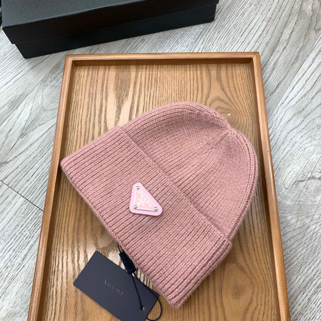 BEANIIE HAT IN CREPE PINK WOOL 335034