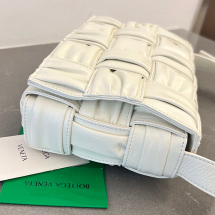 CASSETTE 28 IN WHITE SOFT LAMBSKIN