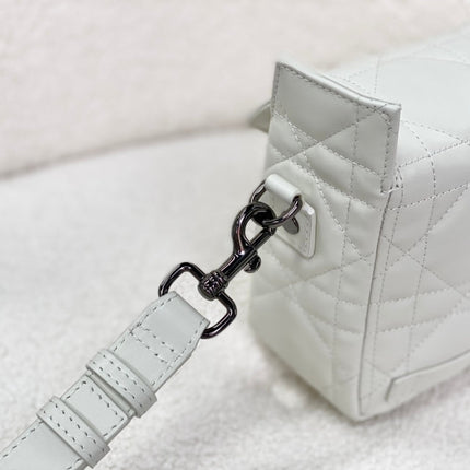 SMALL DIORCAMP BAG 23 IN WHITE CALFSKIN