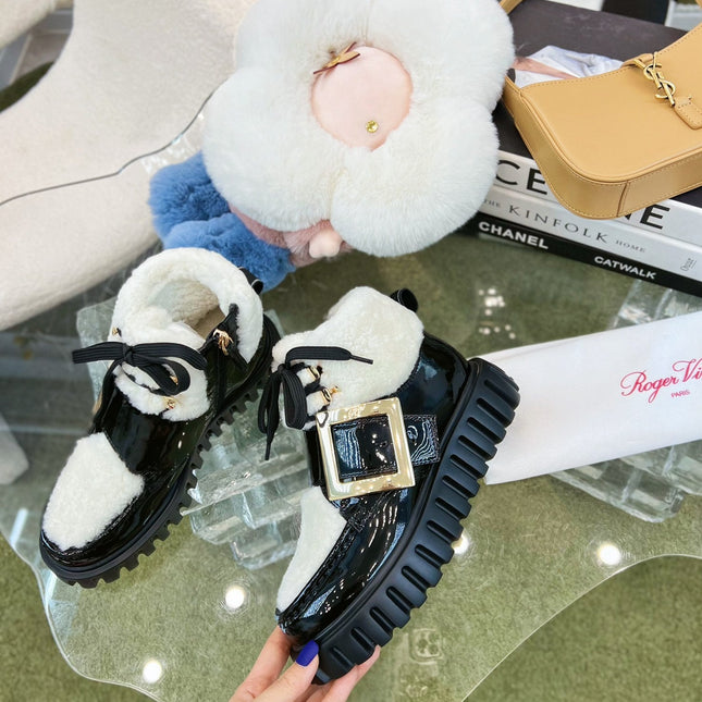 VIV' GO THICK ANKLE BOOTS IN BLACK CALFSKIN AND SHEARLING WITH GOLD BUCKLE