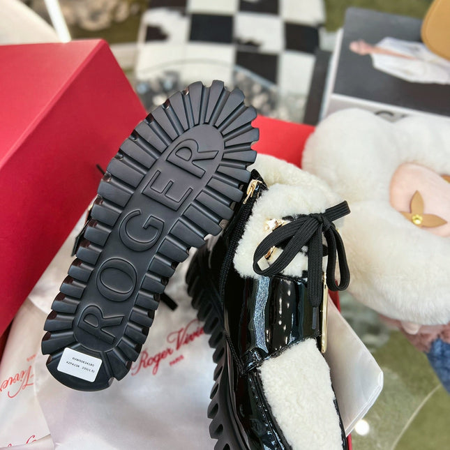 VIV' GO THICK ANKLE BOOTS IN BLACK CALFSKIN AND SHEARLING WITH GOLD BUCKLE