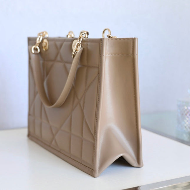 LARGE TOTE BOOK 36 BAG IN BEIGE CREAM CALFSKIN