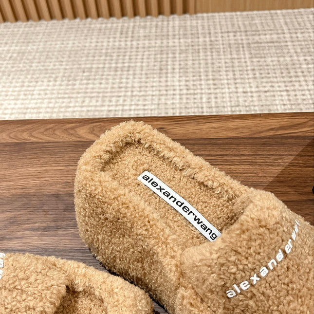 CHUNKY PLATFORM SIPPERS IN CAMEL BEIGE LAMBSWOOL