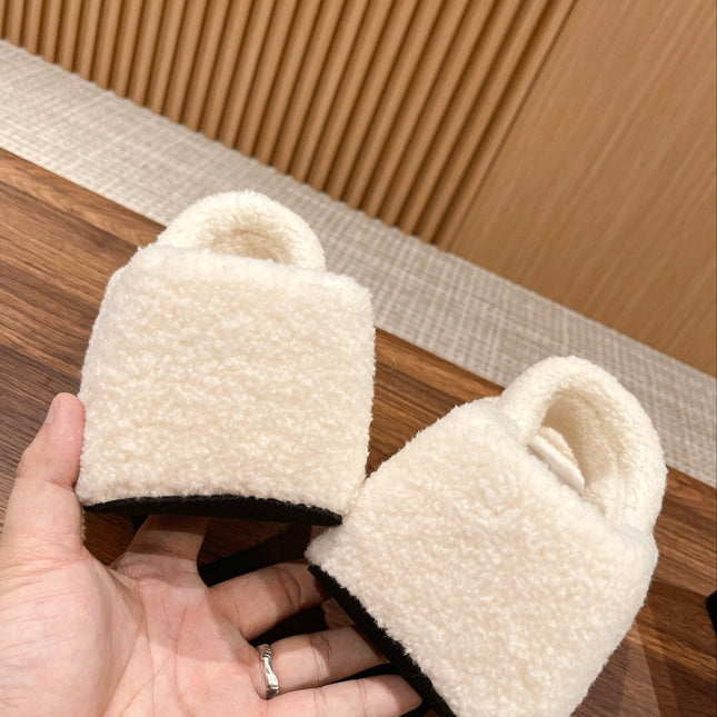 CHUNKY PLATFORM SIPPERS IN WHITE LAMBSWOOL