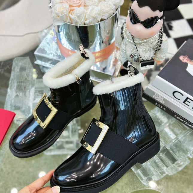 VIV' RANGERS CHELSEA BOOTIES IN PATENT BLACK CALFSKIN FLEECE LINING GOLD BUCKLE