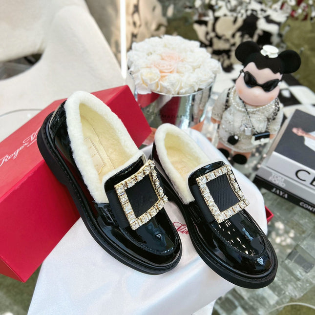 VIV' RANGERS LOAFERS IN BLACK PATENT CALFSKIN FLEECE LINING CRYSTAL BUCKLE