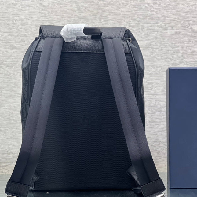 MEDIUM BACKPACK 38 IN BLACK OBLIQUE MIRAGE CALFSKIN