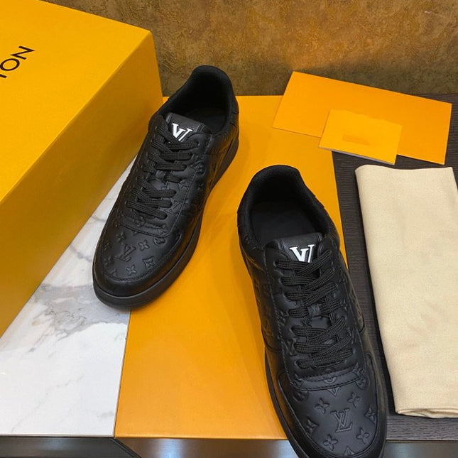 LV RIVOLI SNEAKER BLACK MONOGRAM