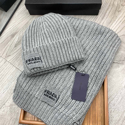 SET SCARF AND HAT IN PALE GRAY WOOL AND RABBIT FUR 388992