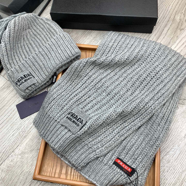 SET SCARF AND HAT IN PALE GRAY WOOL AND RABBIT FUR 388992