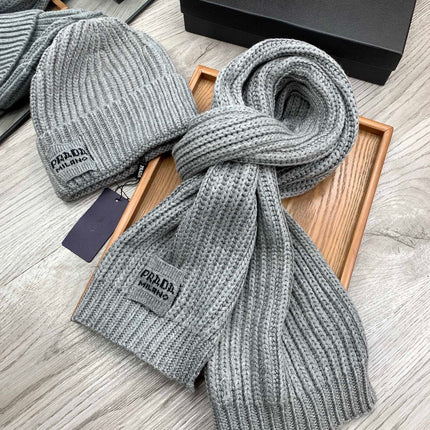 SET SCARF AND HAT IN PALE GRAY WOOL AND RABBIT FUR 388992