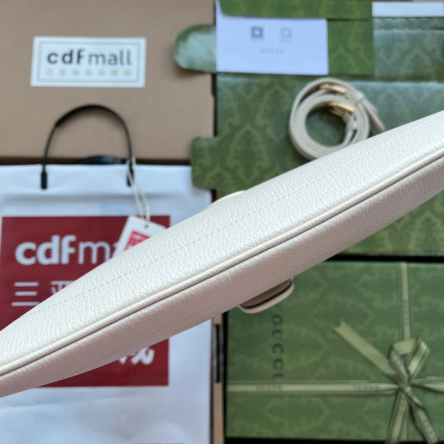 GG HORSEBIT SHOULDER BAG 39 IN WHITE CALFSKIN GOLD HARDWARE