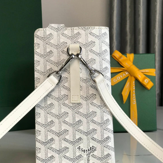 MONTMARTRE GM CASE 18 IN WHITE GOYARDINE CANVAS