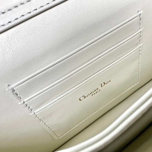 LADY 21 CHAIN BAG IN WHITE LAMBSKIN