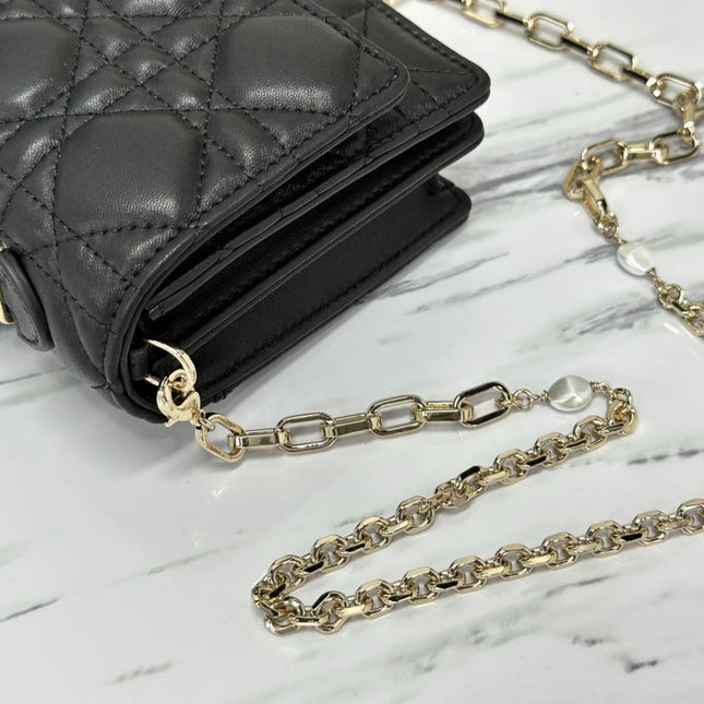 LADY CHAIN BAG 21 IN BLACK LAMBSKIN