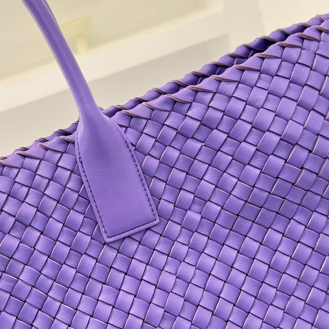LARGE CABAT 51 IN MAUVE PURPLE LAMBSKIN